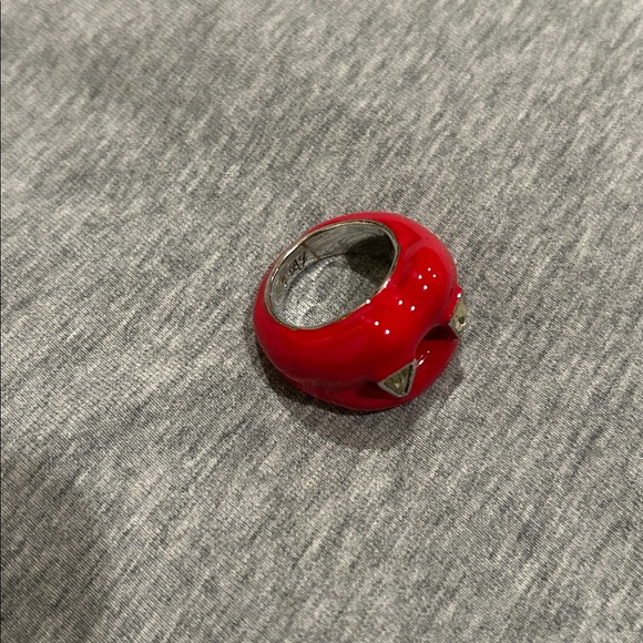 Betsey Johnson Red Vampire Fang Ring Sz 6 - Picture 3 of 5